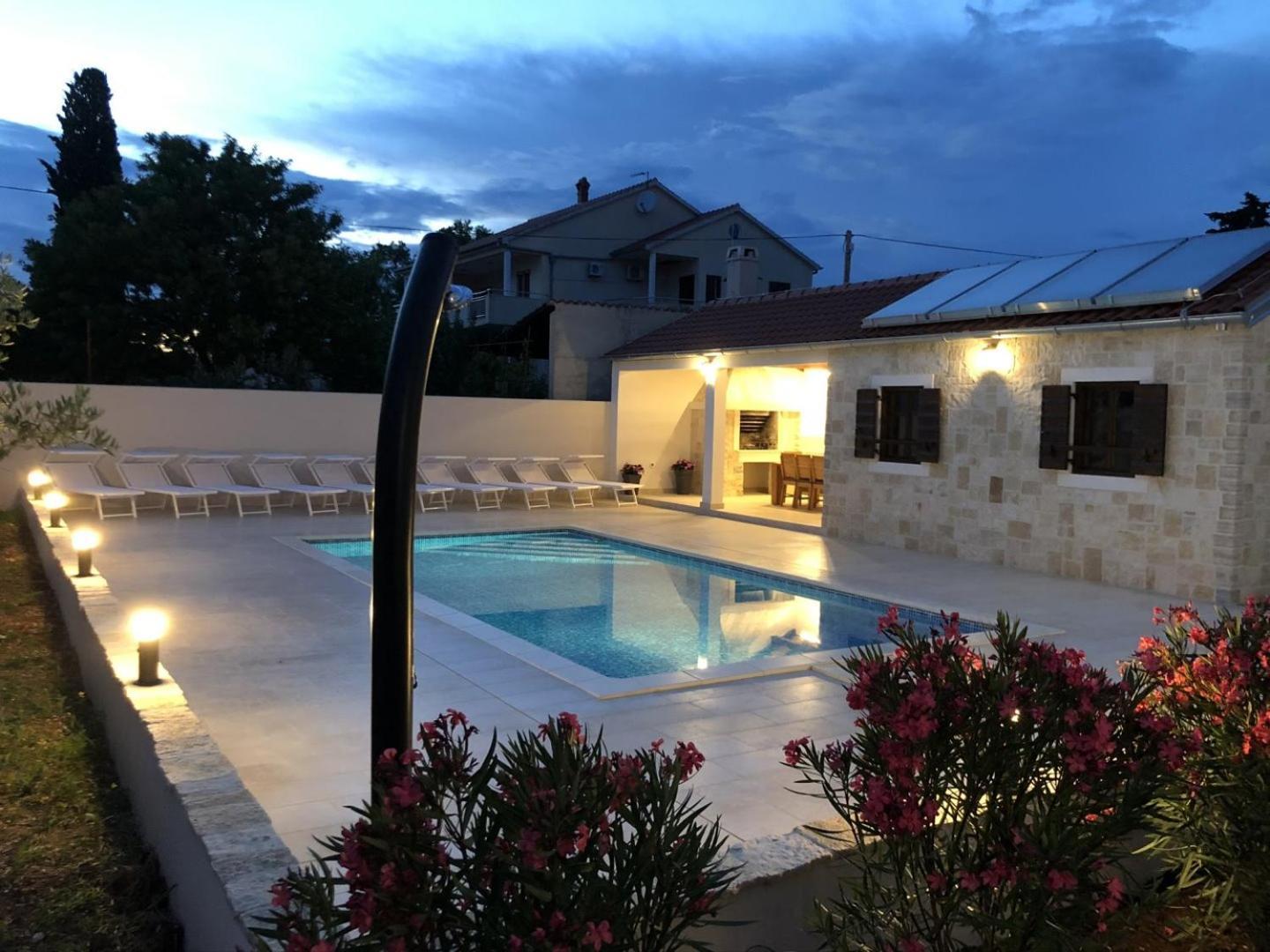Villa Stella - Crowonder Luxury Rent Turanj Exterior photo