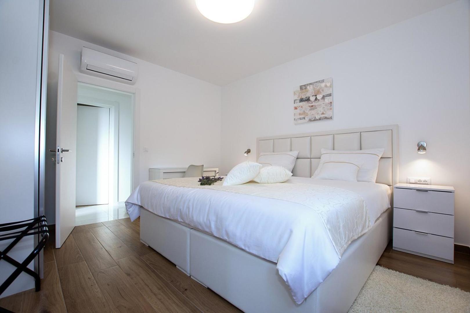 Villa Stella - Crowonder Luxury Rent Turanj Exterior photo